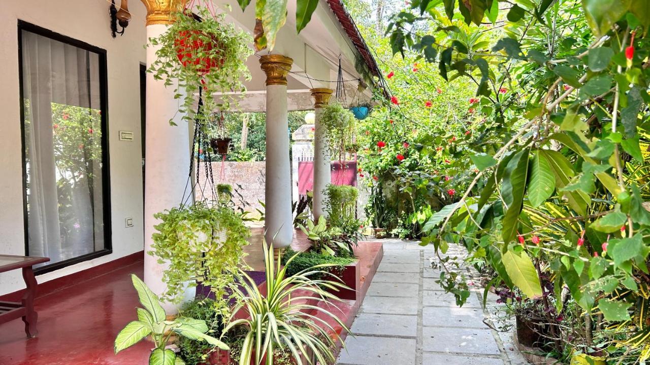 Marari Beach Cleetus Homestay Mararikulam Exterior photo